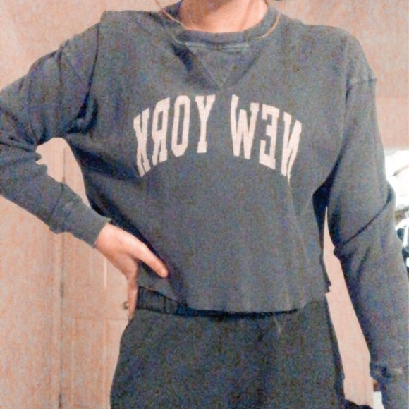 cropped pacsun new york long sleeve - Picture 1 of 1